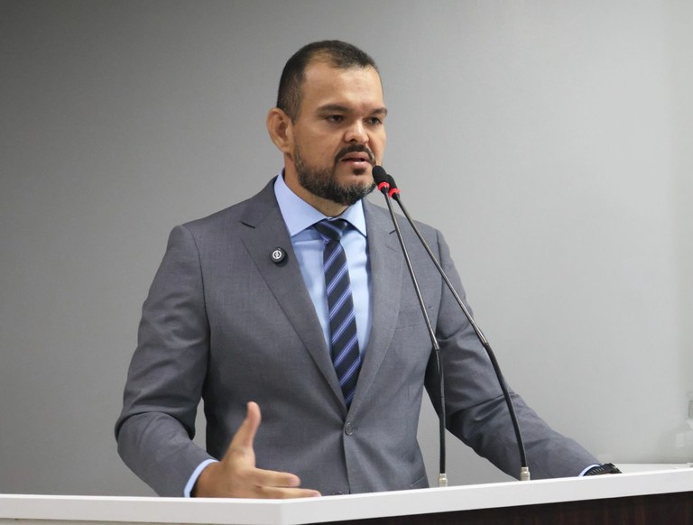 VEREADOR AZAMOR PESSOA DEFENDE IMPLANTAÇÃO DE UNIDADE BÁSICA DE SAÚDE (UBS) PARA FORTALECER A SAÚDE NA REGIÃO DO MAMURÚ